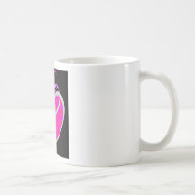 Coeur sur le coeur activant les Valentines du mond Mug