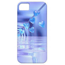 Coeurs bleus en cristal au-dessus de l'eau coques iPhone 5