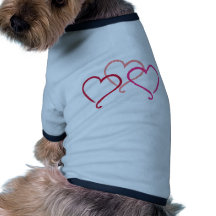Coeurs colorés t-shirts pour chien