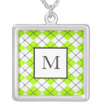 Collier à motifs de losanges de monogramme