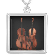 Collier carré d'instruments de ficelle