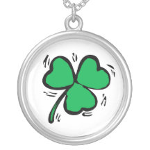 Collier chanceux de trèfle