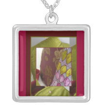 Collier Chartreuse élégant de tapisserie de Bourgo