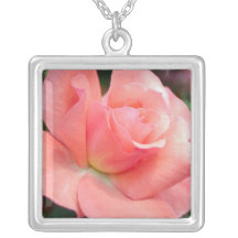 Collier d'argent sterling de rose de rose