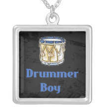 Collier de garçon de batteur