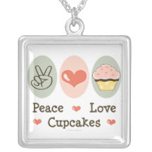 Collier de petits gâteaux d'amour de paix