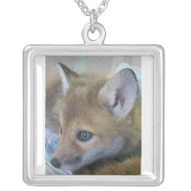 collier de renard de bébé