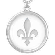 collier Fleur-De-lys argenté floral romantique