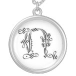 Collier gothique de la lettre N