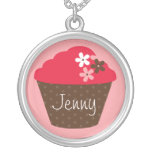 Collier mignon de petit gâteau