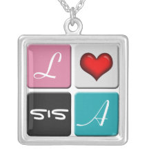 Collier rose et bleu de soeurs de SIS