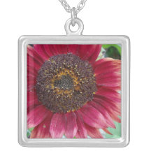 Collier rouge de tournesol
