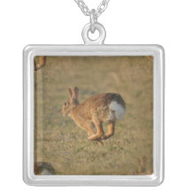 Collier sautant à cloche-pied d'argent sterling de