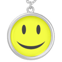 Collier souriant jaune de visage