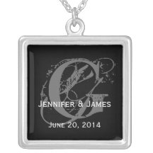 Colliers faits sur commande de mariage de date de 