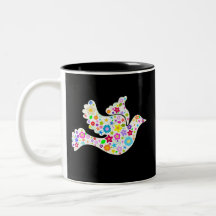 Colombe blanche des fleurs tasse