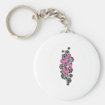Conception de tatouage d'épines et de coeurs porte-clefs