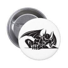 conception tribale de gargouille pin's avec agrafe