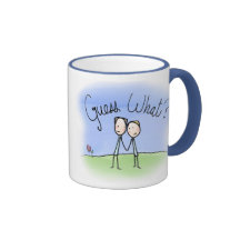 Conjecture gaie mignonne de couples ce qui mug à café