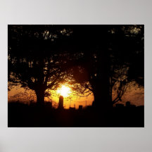 Coucher du soleil au cimetière posters