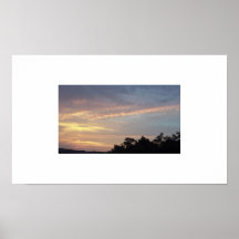 Coucher du soleil au-dessus des bois affiches
