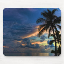 Coucher du soleil dans le paradis tapis de souris