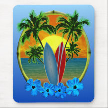 Coucher du soleil et planches de surf tapis de souris