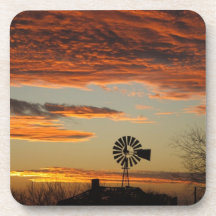 Coucher du soleil occidental de moulin à vent sous-bocks