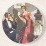 Couples à la mode prêts pendant une nuit dessous de verre