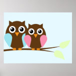 Couples de hibou sur une branche affiches