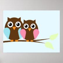 Couples de hibou sur une branche affiches