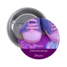 Courez l'humour de bébé de boutons de chaussures d pin's