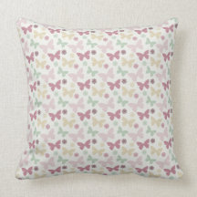 Coussin de fleurs et de papillons MOJO de lavande