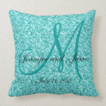 Coussin décoré d'un monogramme de souvenir de mari