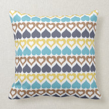 Coussin jaune bleu de motif de coeur