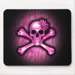 Crâne de chrome et tapis de souris roses d'os croi