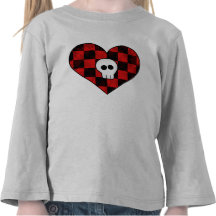 Crâne punk mignon de goth au coeur checkered rouge t-shirts