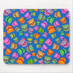 Crânes couronnés par cru tapis de souris