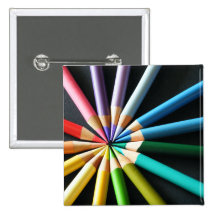 Crayons colorés - bouton badges avec agrafe