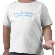 dans SA vue T-shirt