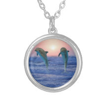 Dauphins au lever de soleil collier personnalisé