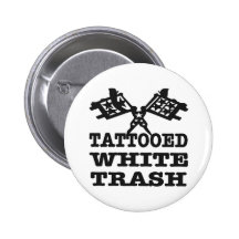 Déchets blancs tatoués badge avec épingle