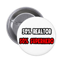 Demi de super héros d'agent immobilier… à moitié badge