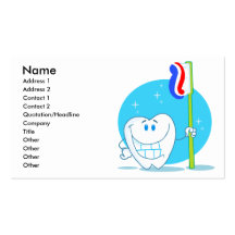 Dent de sourire heureuse avec la brosse à dents carte de visite