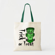 Des bonbons ou un sort vert de monstre sacs en toile