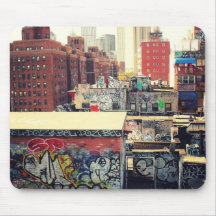 Dessus de toit de New York City couverts dans le g Tapis De Souris