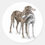 Deux amis de chien de lévrier autocollants ronds