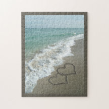 Deux coeurs de sable sur la plage, océan romantiqu puzzle