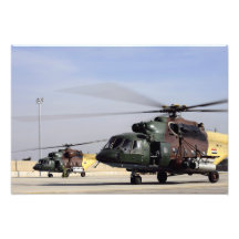 Deux hélicoptères irakiens de la hanche Mi-17 Photos D’art