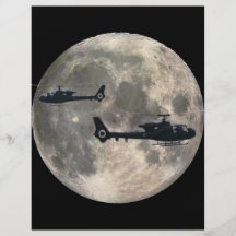 deux hélicoptères silhouettés par une pleine lune prospectus
